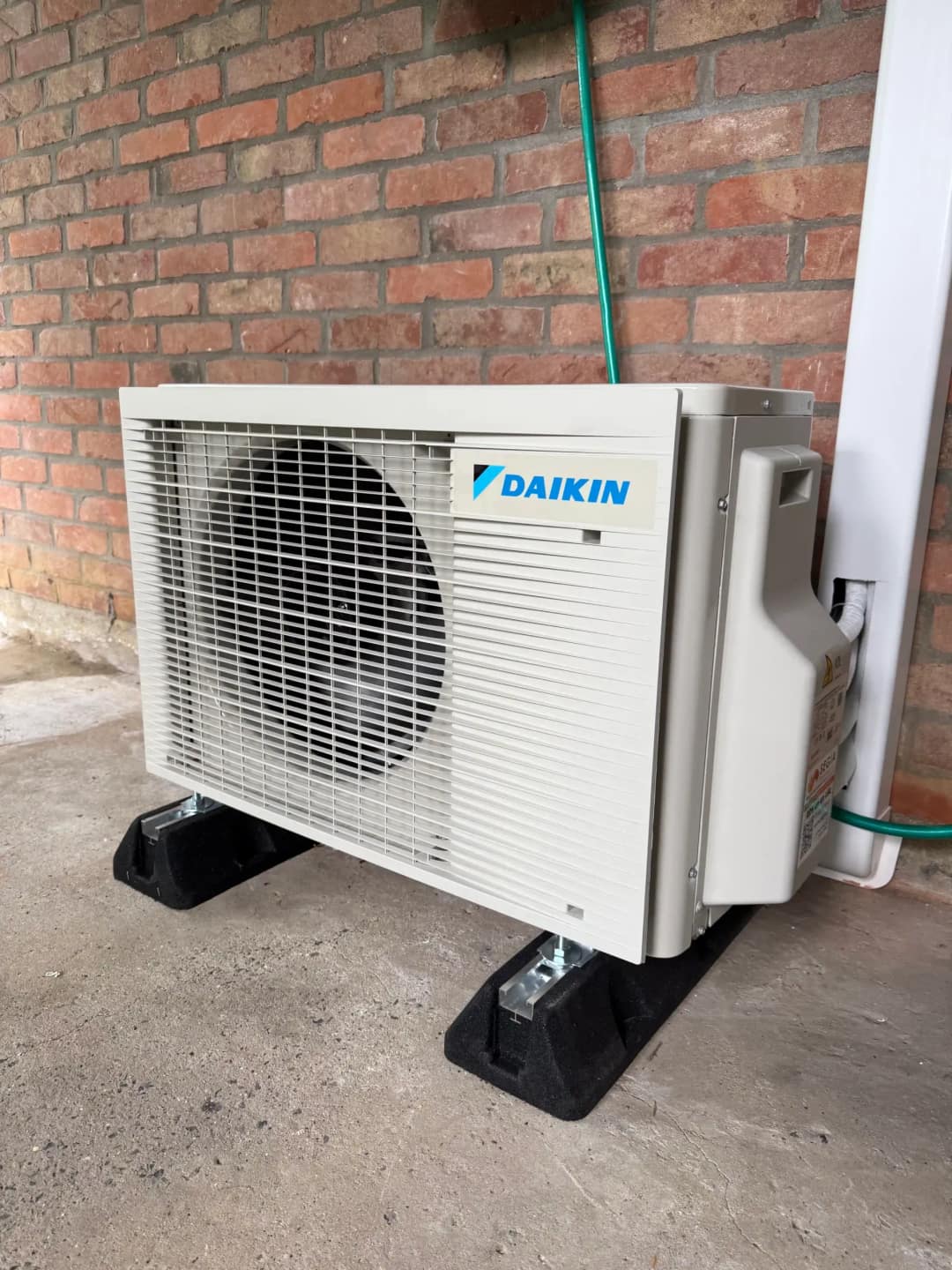 Pompe à chaleur posée par nos techniciens
