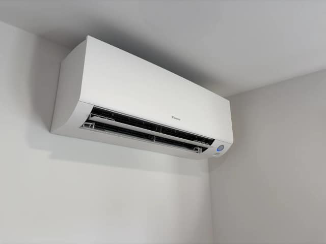 Climatisation réversible posée par nos techniciens
