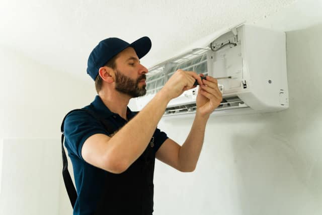 Comment installer une climatisation réversible : Guide étape par étape
