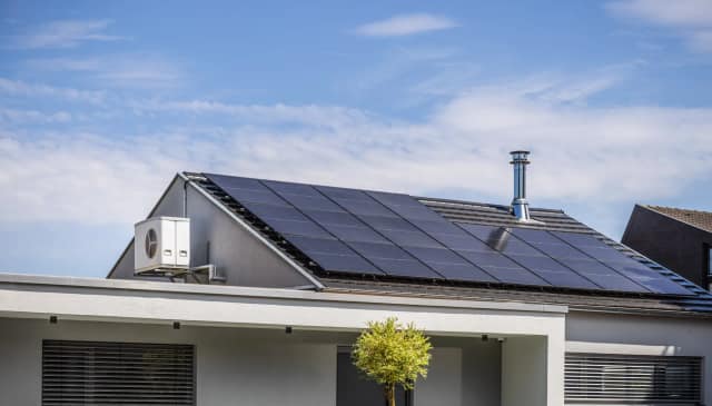 Chauffage écologique : solutions autorisées et normes à connaître en 2026