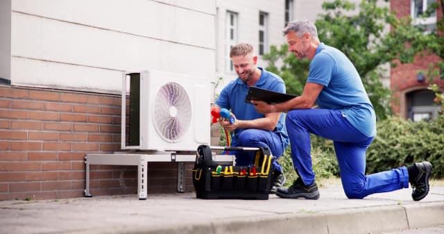 Climatisation en panne en été : guide d’urgence et solutions 2026